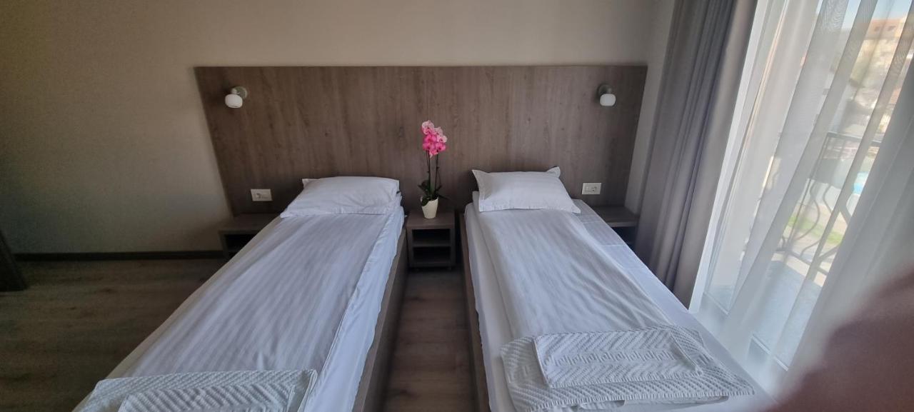 Pensiunea Normandia Timisoara Bagian luar foto